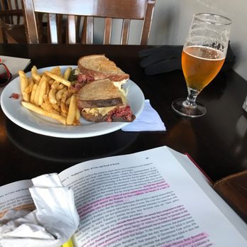 Elysian Brewing - Capitol Hill - Brewpubs Near Me - Seattle, Washington