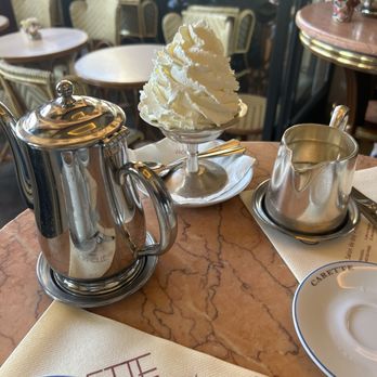 Carette - Carette's signature hot chocolate (chocolat chaud) - Patisserie/Cake Shop Near Me - Paris, 75 Carette - Carette's signature hot chocolate (chocolat chaud) - Patisserie/Cake Shop Near Me - Paris, 75