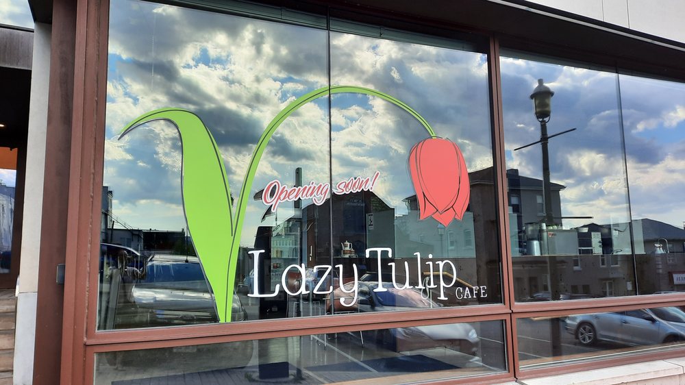 Lazy Tulip Cafe Logo