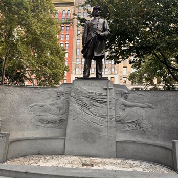 Madison Square Park - Parks Near Me - New York, New York Madison Square Park - Parks Near Me - New York, New York
