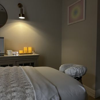 Aura Massage - Massage room - Massage Near Me - Indian Wells, California Aura Massage - Massage room - Massage Near Me - Indian Wells, California
