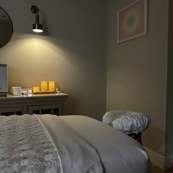 Aura Massage - Massage room
