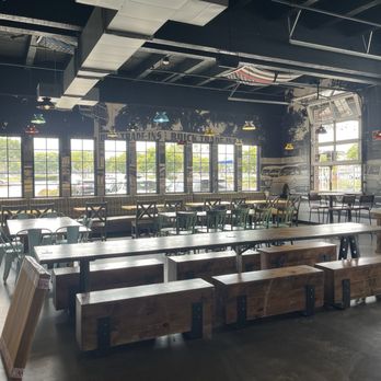 Windmill Food Hall - Seating - Food Court Near Me - Carlsbad, California Windmill Food Hall - Seating - Food Court Near Me - Carlsbad, California