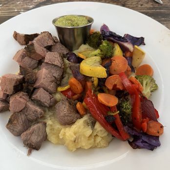 Bushfire Kitchen - Riverside - Tri-tip bowl - American Near Me - Riverside, California