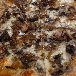 BRIXX PIZZERIA PETALUMA - Updated July 2025 - 102 Photos & 247 Reviews