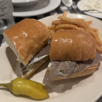 Wool Growers Restaurant - Pickled Tongue Sandwich - Basque Near Me - Bakersfield, California