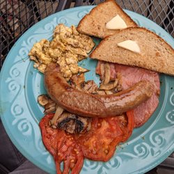 Magoo's Pub & Eatery - Full Irish Breakfast