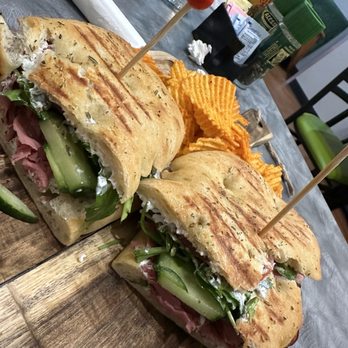 Dip and Happy - Breakfast & Brunch Near Me - Tampa, Florida
