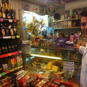 Panini Lampo - il titolare Luca - Sandwiches Near Me - Venezia, VE Panini Lampo - il titolare Luca - Sandwiches Near Me - Venezia, VE