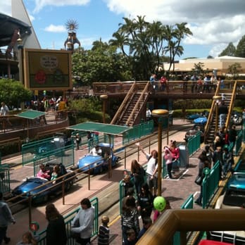 Autopia - Amusement Parks Near Me - Anaheim, California Autopia - Amusement Parks Near Me - Anaheim, California