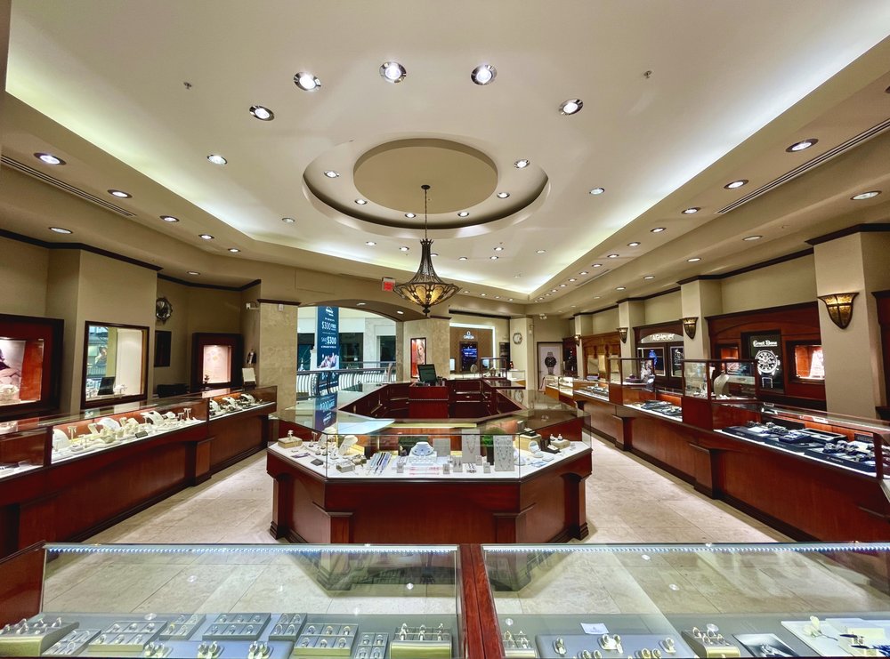 DEJAUN JEWELERS Updated October 2024 26 Photos & 35 Reviews 424 W