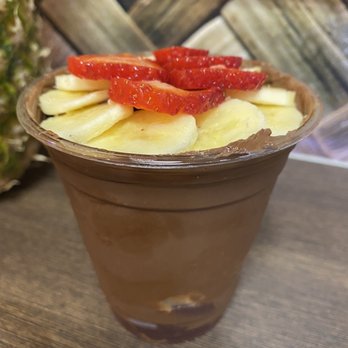 Acai Concept - Açaí with banana, strawberry, granola and Nutella - Acai Bowls Near Me - Coconut Creek, Florida Acai Concept - Açaí with banana, strawberry, granola and Nutella - Acai Bowls Near Me - Coconut Creek, Florida