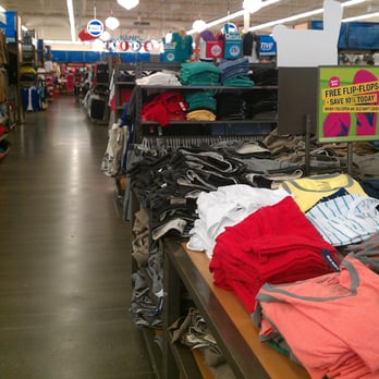 Old Navy Outlet - Men's Clothing Near Me - Kansas City, Kansas