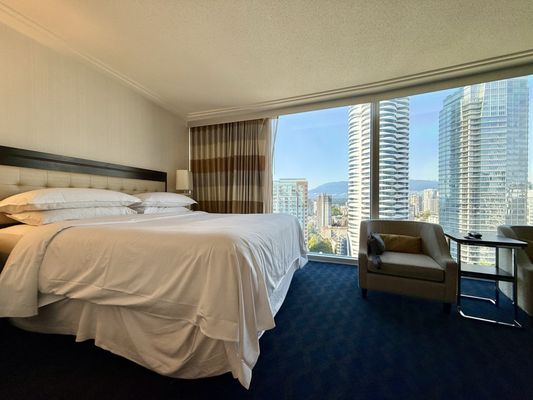 Sheraton Vancouver Wall Centre by null