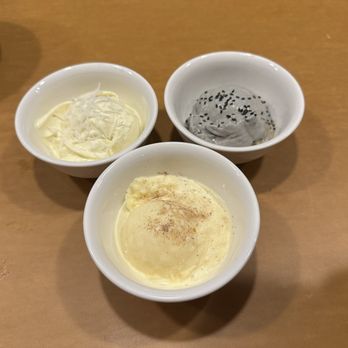 Minyoli - House-made ice cream: pineapple coconut, black sesame, passionfruit sorbet - Taiwanese Near Me - Chicago, Illinois