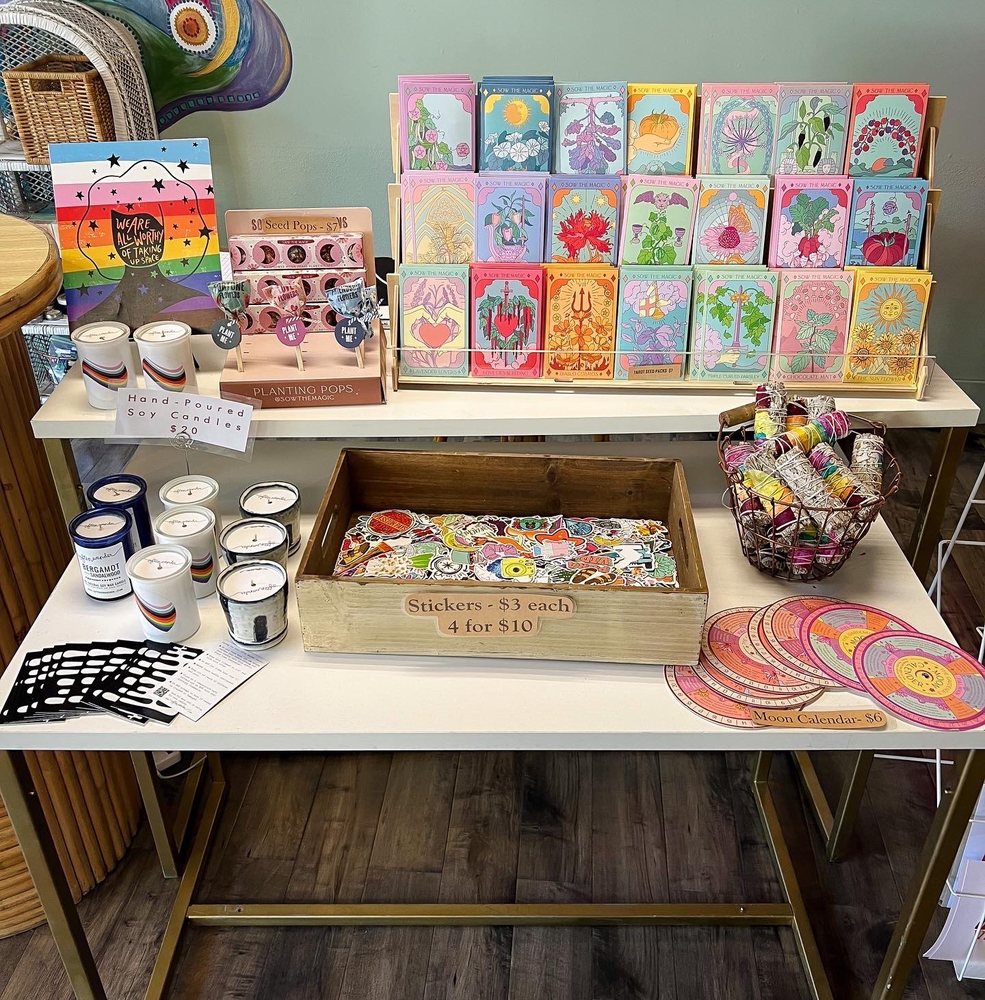 GRATEFUL THREADS CONSIGNMENT Updated September 2024 628 Main St