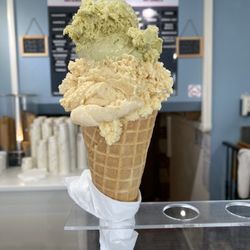 Glaces de la Ferme - Pistachio, Peanut, Calvados