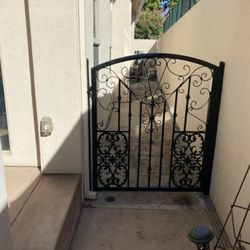 Imperial Fence - Arch custom design