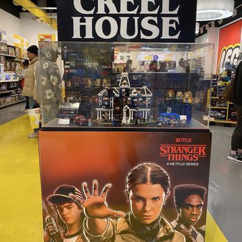 Lego Store - Toy Stores Near Me - Ontario, California