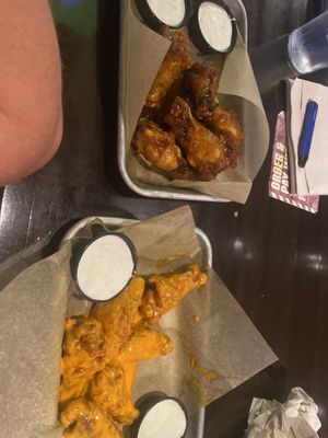 Buffalo Wild Wings by null