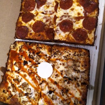 Jet's Pizza - Half pepperoni, half buffalo chicken 8 cut pie - Pizza Near Me - Milwaukee, Wisconsin Jet's Pizza - Half pepperoni, half buffalo chicken 8 cut pie - Pizza Near Me - Milwaukee, Wisconsin