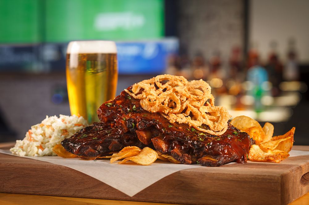 THE PLAYBOOK SPORTS BAR + GRILL Updated September 2024 20 Photos