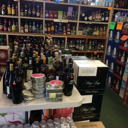 Lantana Liquors