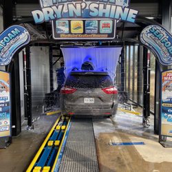 Tidal Wave Auto Spa - Macon - Escape to the Wave! Our colorful sea foam washes away road grime and stubborn bug splats.
