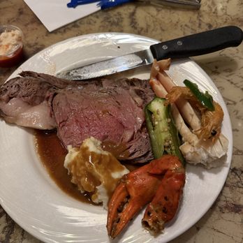 Toucan Charlie's Buffet & Grille - prime rib and cooked seafood - Buffets Near Me - Reno, Nevada Toucan Charlie's Buffet & Grille - prime rib and cooked seafood - Buffets Near Me - Reno, Nevada