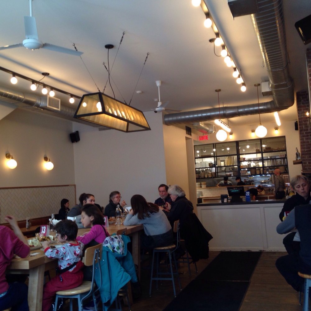 Sumac - Dining area - Middle Eastern Near Me - Montreal, Quebec Sumac - Dining area - Middle Eastern Near Me - Montreal, Quebec