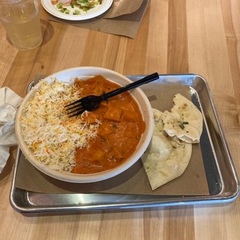 Masala Wok - Tofu Tikka Masala and garlic naan - Indian Near Me - Austin, Texas Masala Wok - Tofu Tikka Masala and garlic naan - Indian Near Me - Austin, Texas