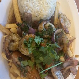Tallarin Saltado Shrimp