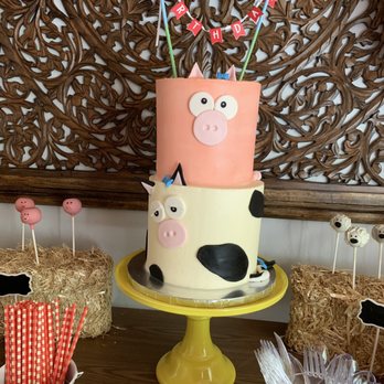 Lyndsay’s Cakery - Cupcakes Near Me Lyndsay’s Cakery - Cupcakes Near Me