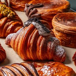 Jade Tea House - A sneak peak of our pastry line up. Available select dates. 11/16-11/19, 11/22-11/26, 11/30-12/3