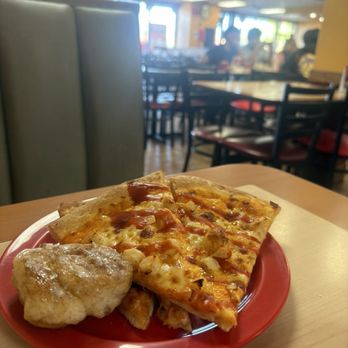 Cicis Pizza - Pizza Near Me - Austin, Texas