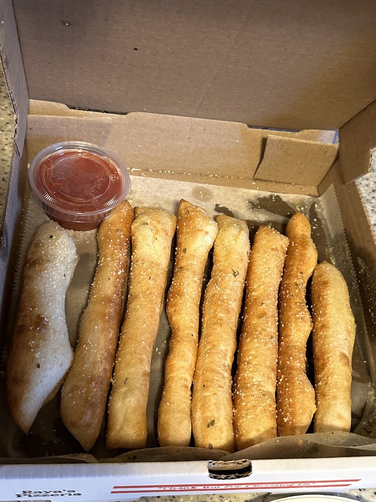 RAYA’S PIZZERIA Updated September 2024 16 Photos & 37 Reviews 401