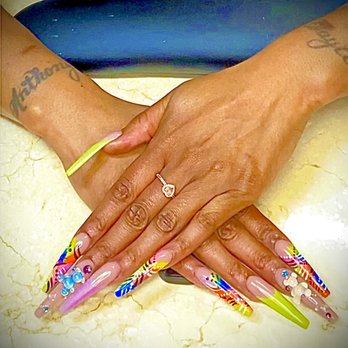 Tipsy Claws - XXXL Sculpted acrylic full set w/ nail art, crystals and charms. - Nail Technicians Near Me - Montgomery, Alabama Tipsy Claws - XXXL Sculpted acrylic full set w/ nail art, crystals and charms. - Nail Technicians Near Me - Montgomery, Alabama