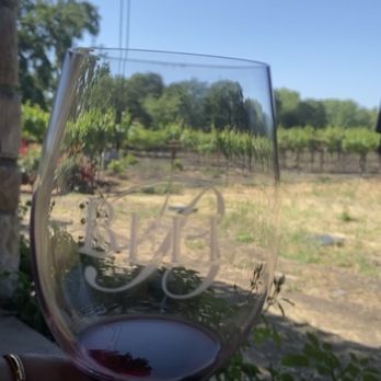 Bell Wine Cellars - Cheers to reds - Wineries Near Me - Napa, California Bell Wine Cellars - Cheers to reds - Wineries Near Me - Napa, California
