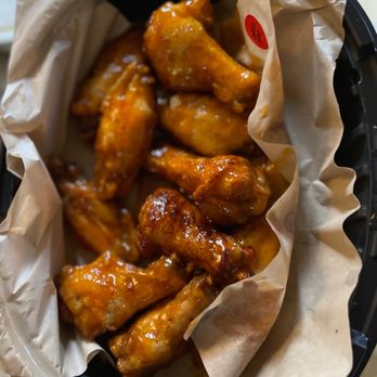 Hoots Wings by Hooters - Chipotle Honey - Roasted - Chicken Wings Near Me - Pasadena, California Hoots Wings by Hooters - Chipotle Honey - Roasted - Chicken Wings Near Me - Pasadena, California