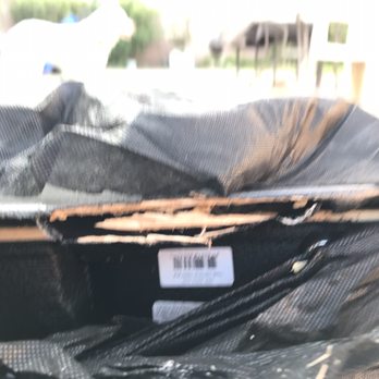 ProAudioStar - This is the Damaged Guitar Case that Pro Audio Star put in the new shipping box. Beware of this seller! - Musical Instruments & Teachers Near Me - Brooklyn, New York