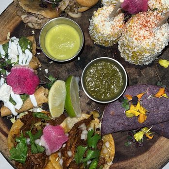 Urbe - PLATO DE BOTANAS - Mexican Near Me - Houston, Texas