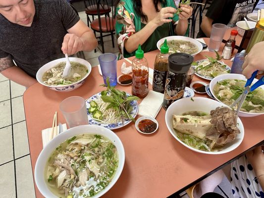 Phở Anh Đào by null