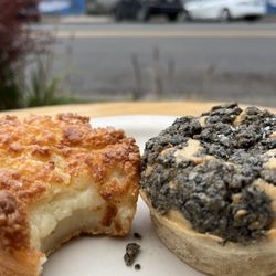 Nativ Cafe - Butter (GF) and Sesame (GF, Vegan) Mochi