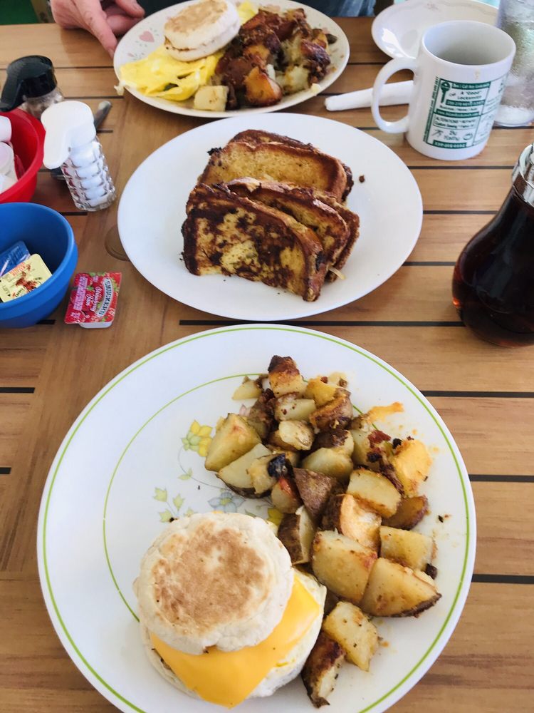 DOLLY’S PRODUCE PATCH & EATERY 151 Photos & 162 Reviews American