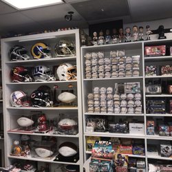 Baseball Cards & Collectibles - Helmets & Baseballs