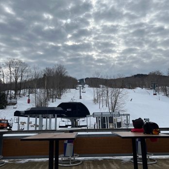 Paul Bunyan Room - a view of a ski slope - Bars Near Me - Lincoln, New Hampshire Paul Bunyan Room - a view of a ski slope - Bars Near Me - Lincoln, New Hampshire
