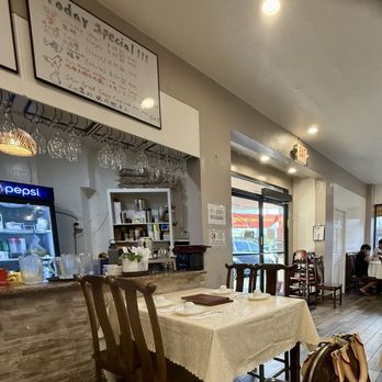 Kevin's Kitchen - Hong Kong Style Cafe Near Me - Honolulu, Hawaii