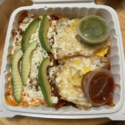 El Buen Taco Deli and Grill - Chilaquiles