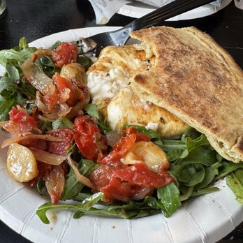 Doh'p - Burrata - Pizza Near Me - Milwaukee, Wisconsin