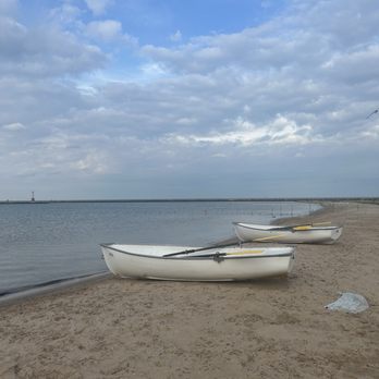 Montrose Beach - Beaches Near Me - Chicago, Illinois Montrose Beach - Beaches Near Me - Chicago, Illinois